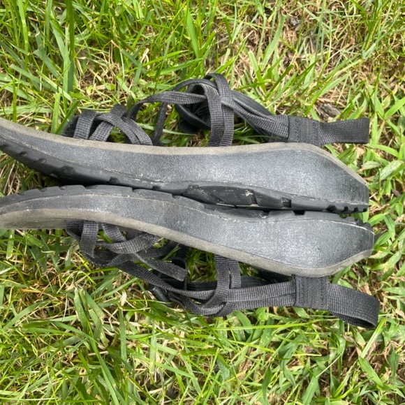 Chacos - Picture 3 of 4